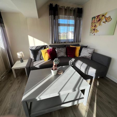 Appartamento Edge Of Glastonbury And Street Town Centre, 2Bd Apt With Parking Esterno foto